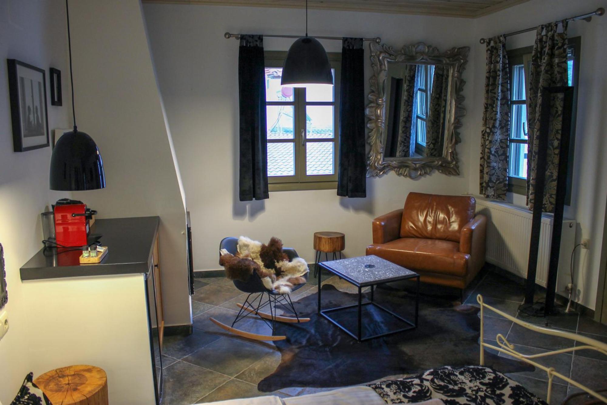 Oikies Art Rooms Ángisztro Kültér fotó