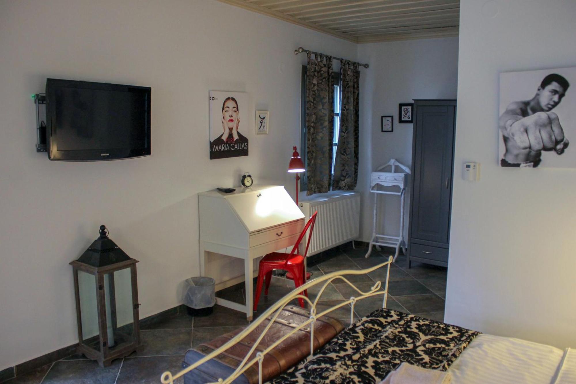 Oikies Art Rooms Ángisztro Kültér fotó